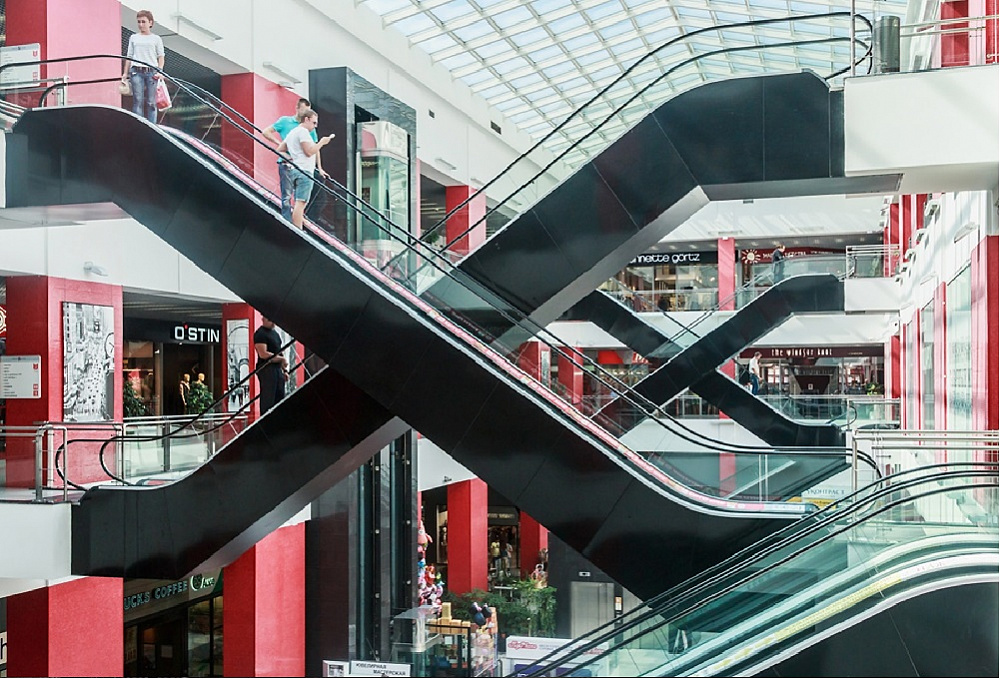 Shopping center "Fifth Avenue", Moscow